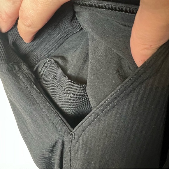 Lululemon – Women’s Dance Studio Mid-Rise Jogger Pants‎ black – Sz. 4 - Picture 8 of 9